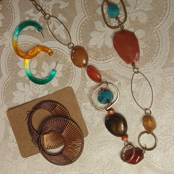 Jewelry Lot Wearable Pieces - Picture 10 of 16